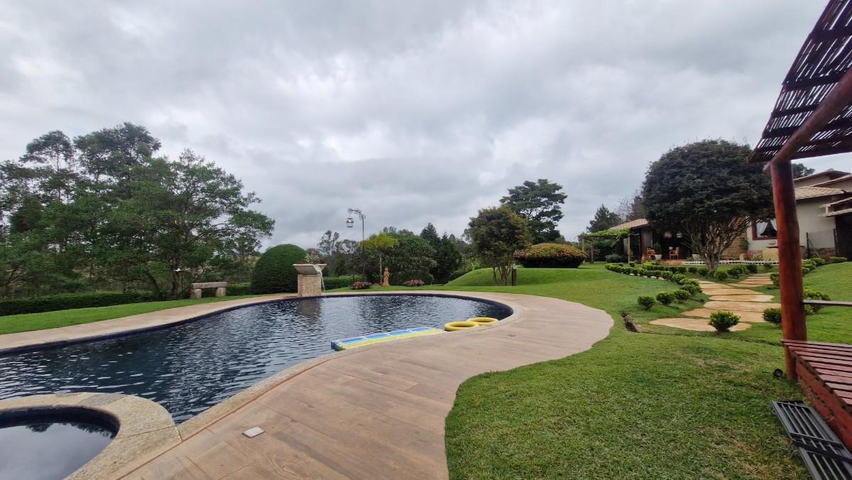 Casa, Estancia Estoril I, 4 Quartos, 10 Vagas, 2 Suítes
