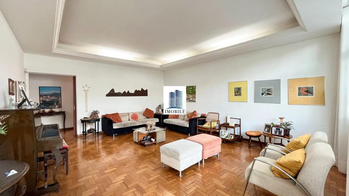 Casa, Serra, 7 Quartos, 6 Vagas, 3 Suítes