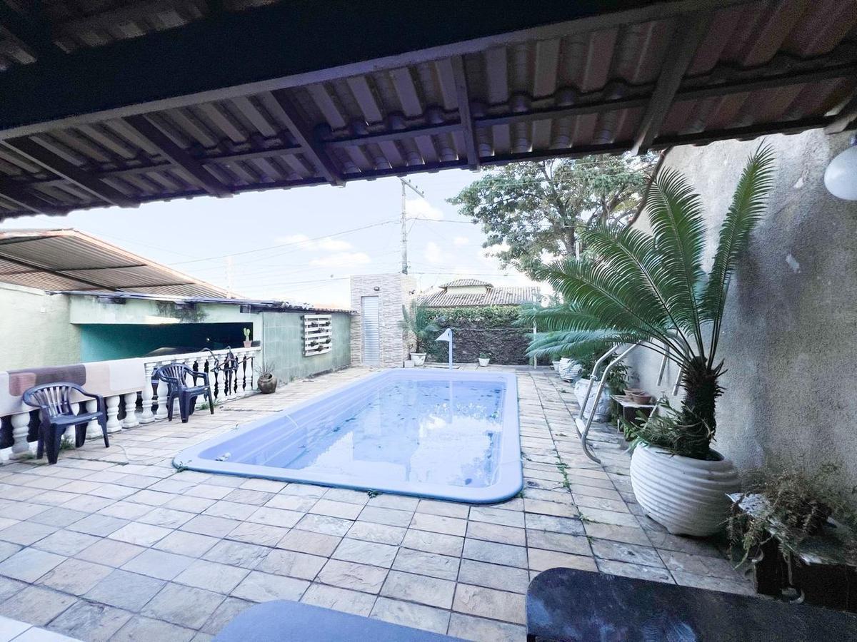 Casa, São Gotardo, 3 Quartos, 6 Vagas, 1 Suíte