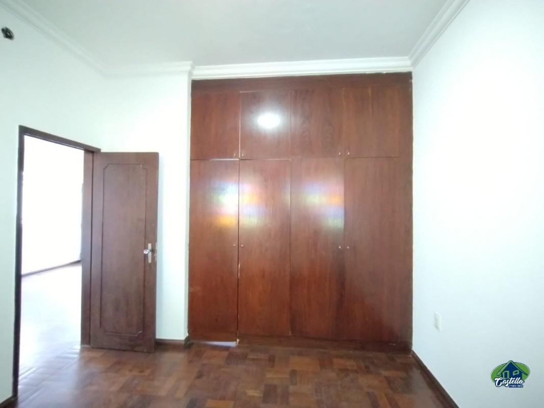 Casa, Concórdia, 4 Quartos, 2 Vagas, 1 Suíte