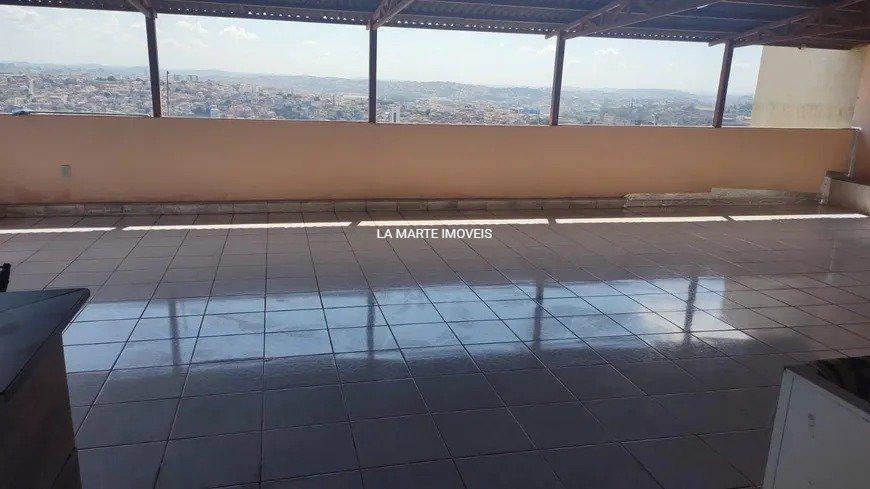 Casa, Barreiro, 3 Quartos, 4 Vagas, 1 Suíte