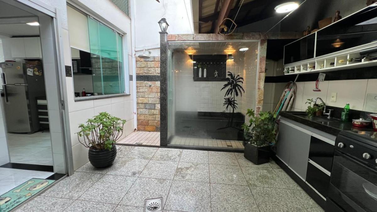 Casa, Guanabara, 3 Quartos, 2 Vagas, 1 Suíte