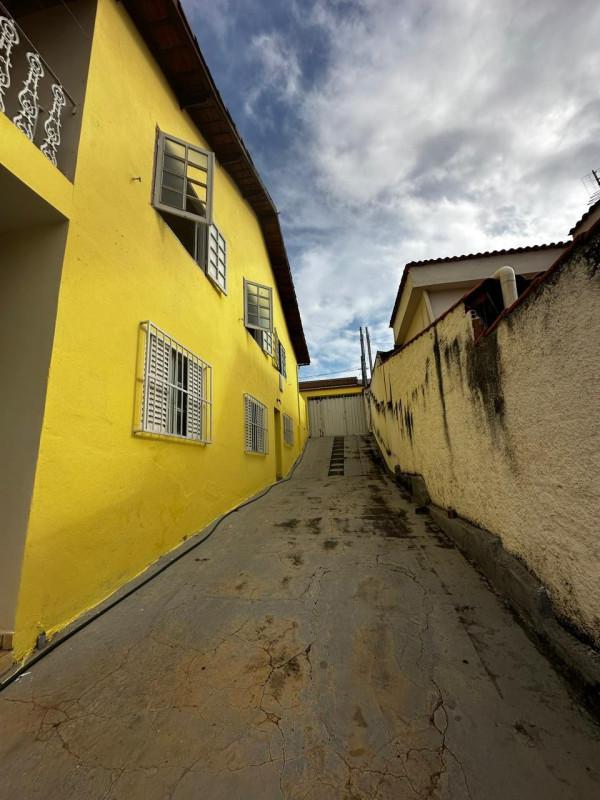 Casa, Centro, 5 Quartos, 12 Vagas, 1 Suíte