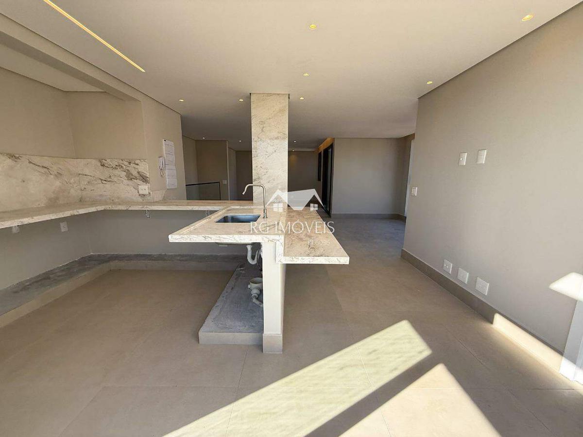 Cobertura, Barreiro, 3 Quartos, 3 Vagas, 1 Suíte