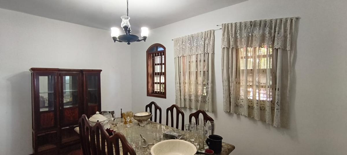 Casa, Santa Lúcia, 6 Quartos, 3 Vagas, 1 Suíte