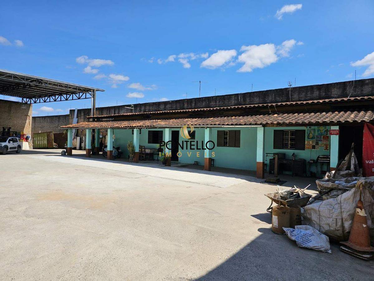 Galpão, São Francisco de Assis, 0 Quarto, 30 Vagas