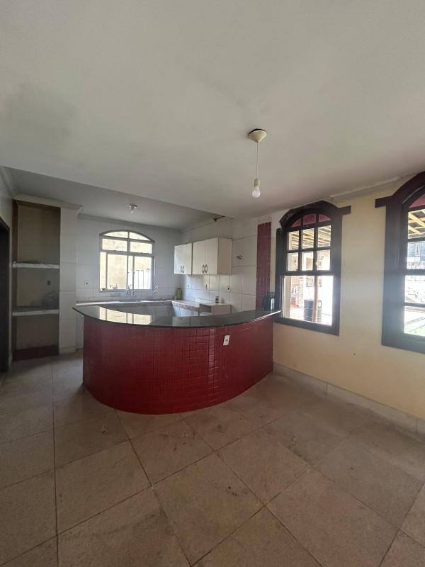 Casa, Braúnas, 4 Quartos, 5 Vagas, 2 Suítes