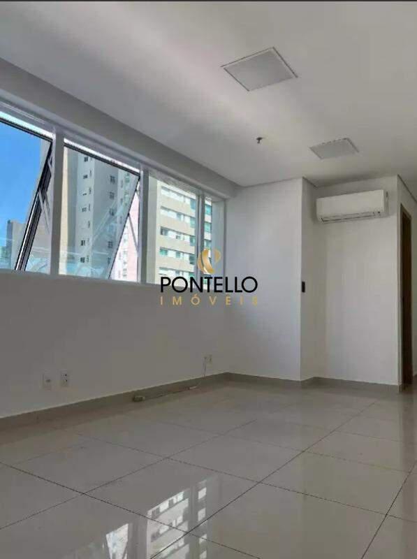 Sala, Vila da Serra, 0 Quarto, 1 Vaga
