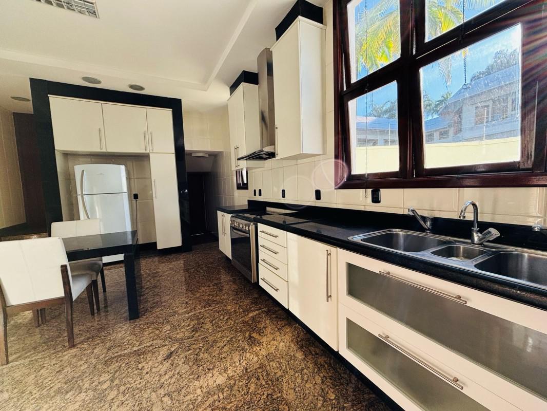 Casa, Bandeirantes (pampulha), 4 Quartos, 6 Vagas, 4 Suítes