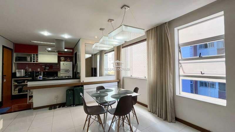 Apartamento, Funcionários, 2 Quartos, 2 Vagas, 1 Suíte