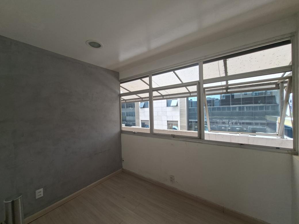 Sala, Savassi, 0 Quarto, 4 Vagas