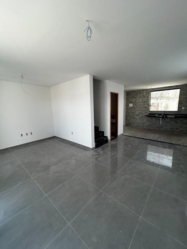 Casa, Masterville, 2 Quartos, 2 Vagas, 1 Suíte