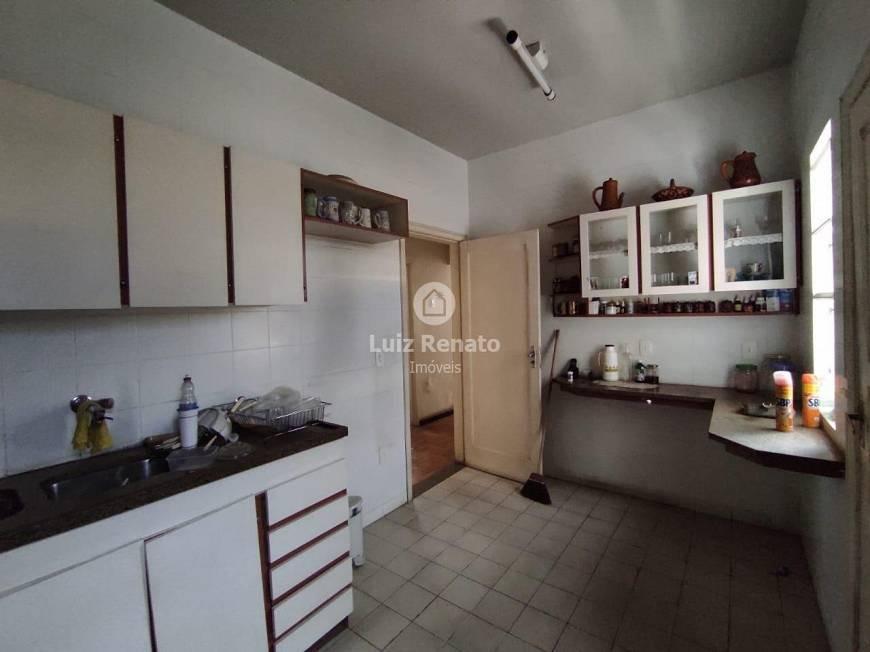 Casa, Floresta, 3 Quartos, 4 Vagas, 1 Suíte