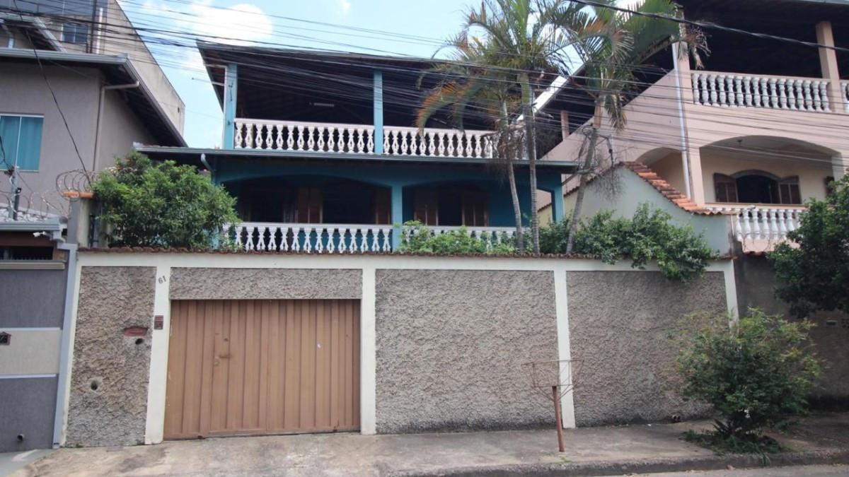 Casa, Tirol (barreiro), 4 Quartos, 4 Vagas, 1 Suíte