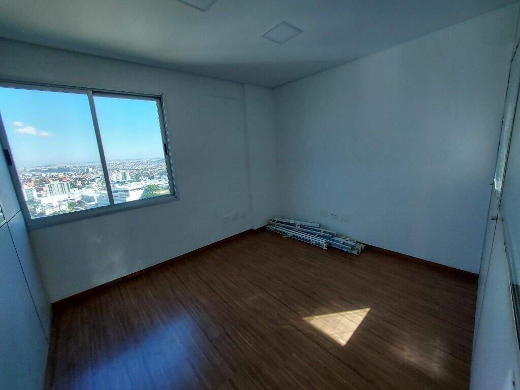 Sala, Estoril, 3 Vagas