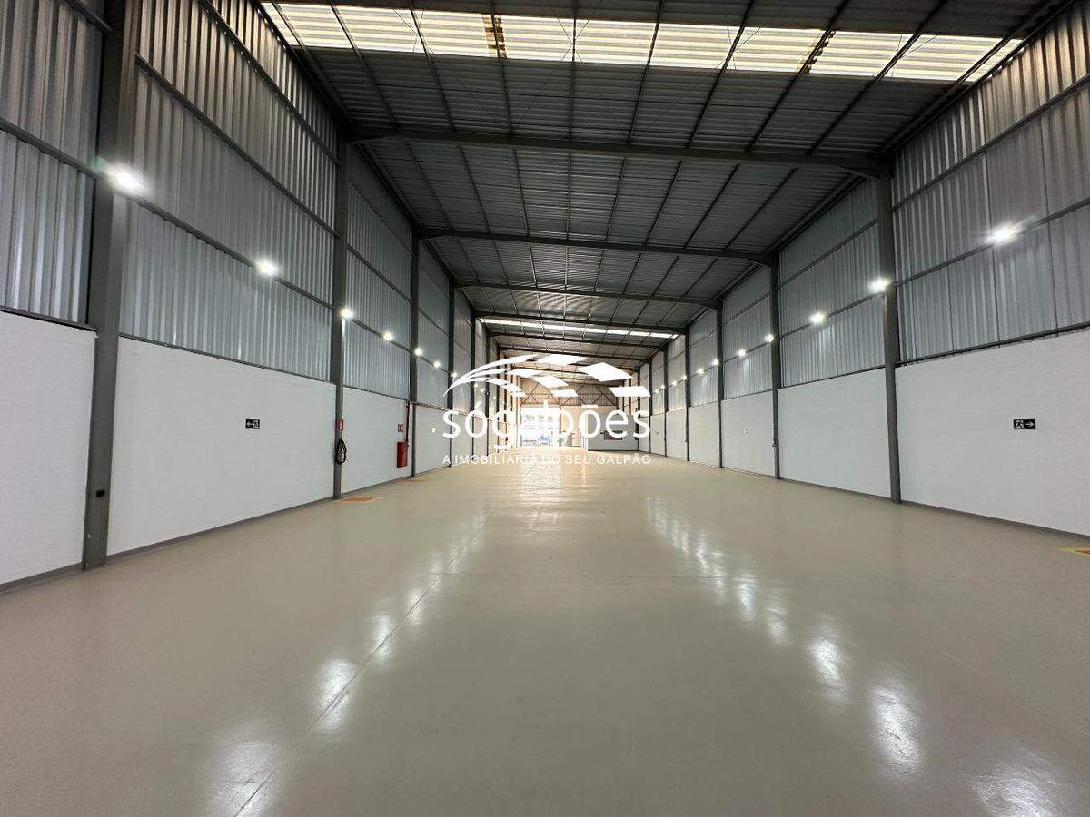 Galpão, Bandeirinhas, 3 Vagas