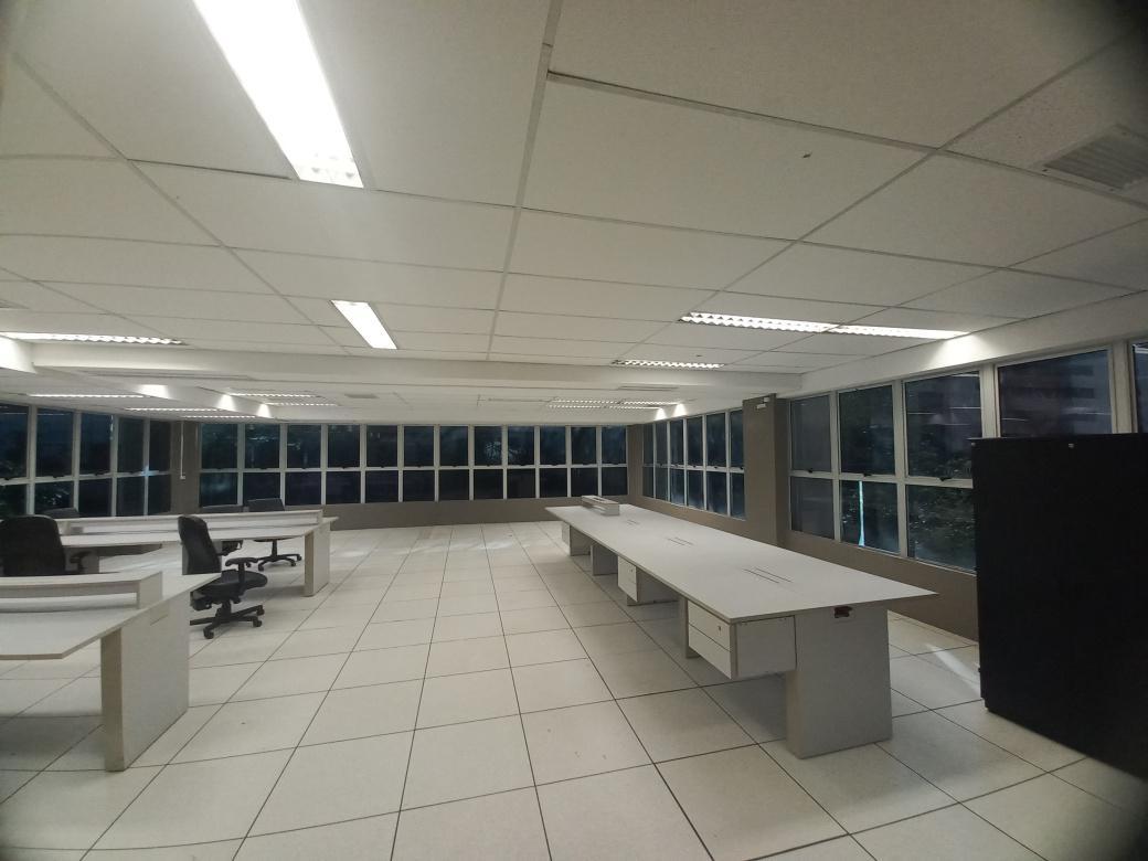 Sala, Savassi, 0 Quarto, 2 Vagas