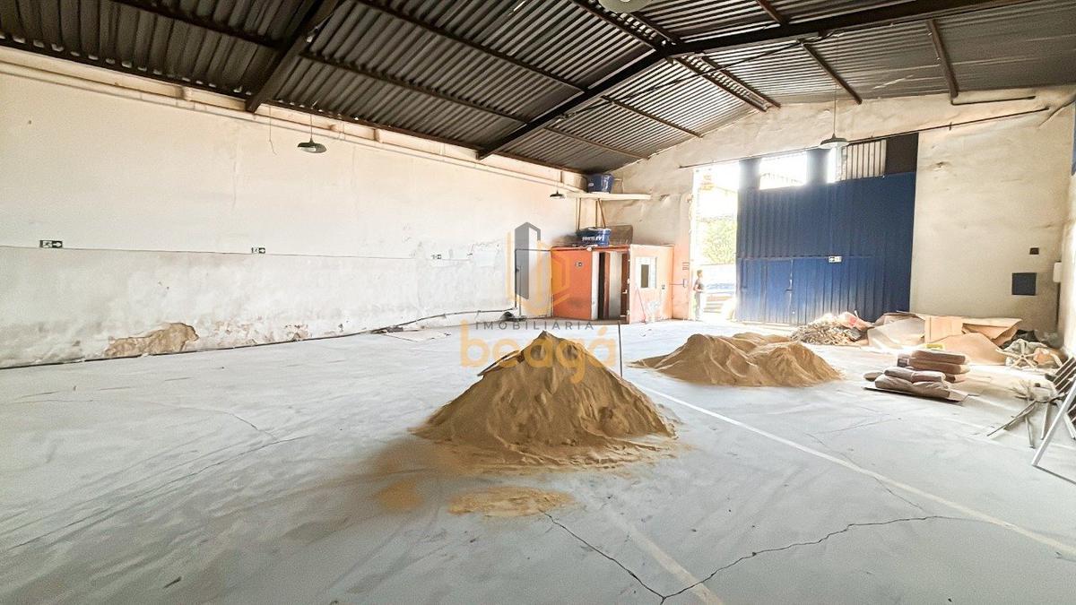 Galpão, Parque Turistas, 0 Quarto, 1 Vaga