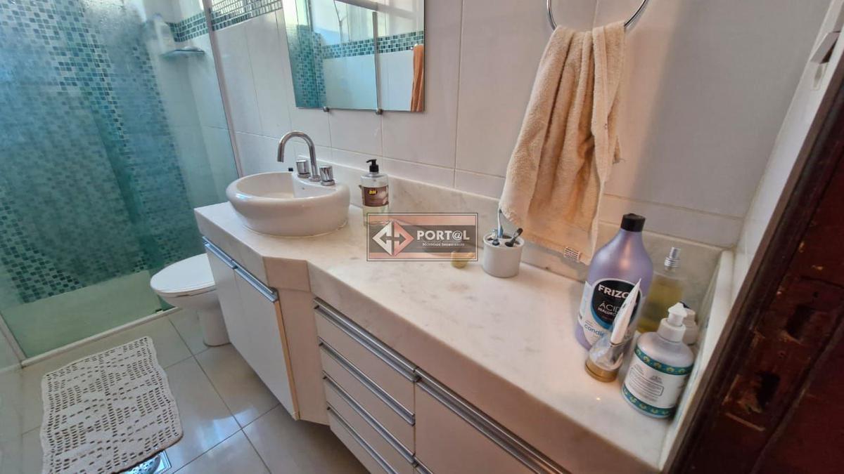Casa, Planalto, 3 Quartos, 2 Vagas, 1 Suíte