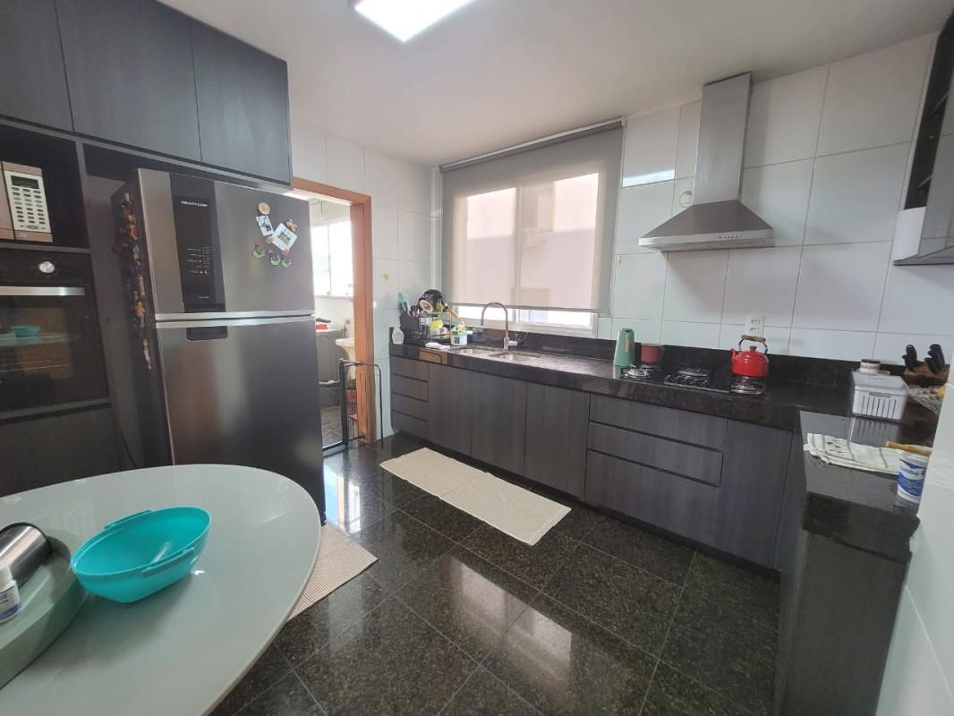 Apartamento, Castelo, 4 Quartos, 3 Vagas, 3 Suítes