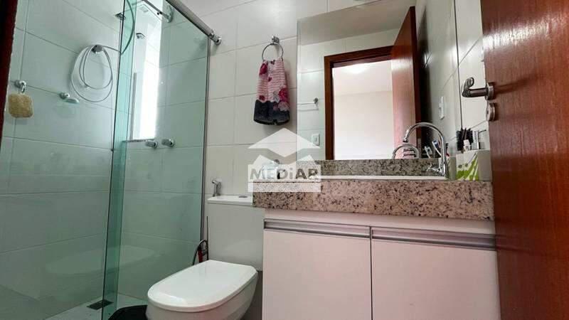 Casa, Santa Efigênia, 3 Quartos, 2 Vagas, 2 Suítes