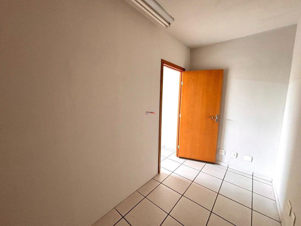 Sala, São José, 0 Quarto, 0 Vaga
