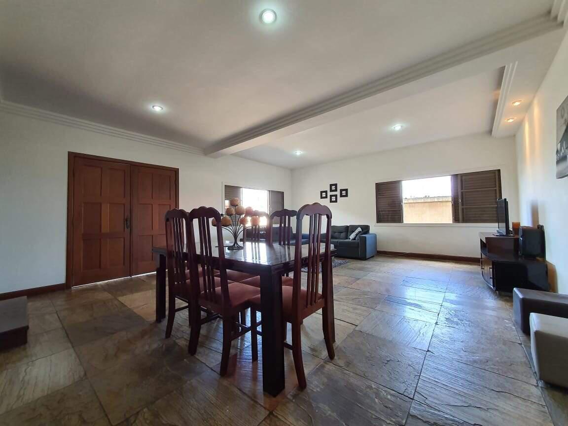 Casa, Havaí, 3 Quartos, 2 Vagas, 1 Suíte