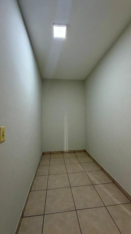 Sala, Centro, 0 Quarto, 1 Vaga