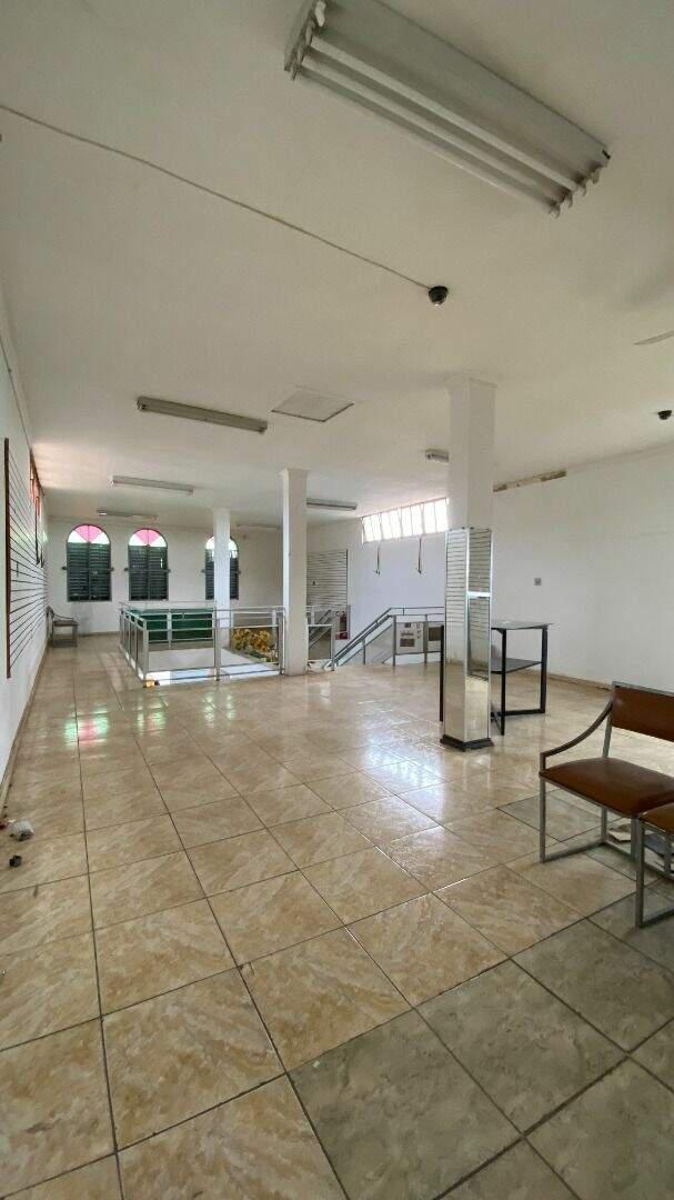 Andar, Centro, 0 Quarto, 0 Vaga