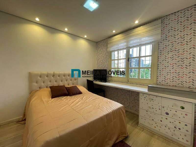 Casa, Santa Lúcia, 5 Quartos, 4 Vagas, 1 Suíte