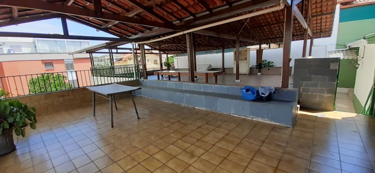 Casa Comercial, Sagrada Família, 3 Quartos, 1 Vaga, 1 Suíte