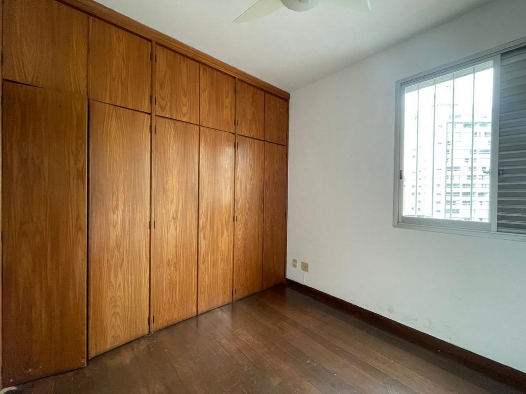 Apartamento, Funcionários, 4 Quartos, 2 Vagas, 1 Suíte