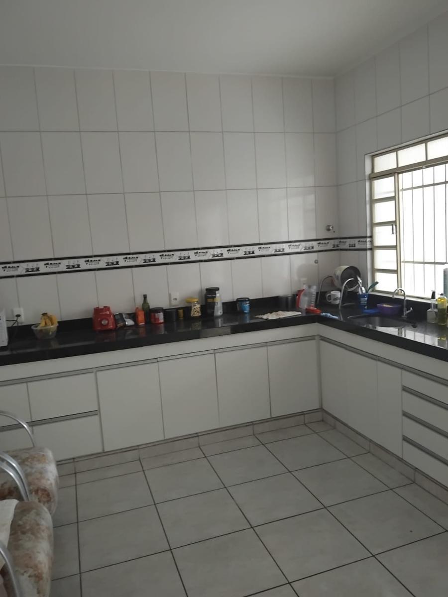Casa, Piratininga (venda Nova), 3 Quartos, 2 Vagas, 1 Suíte