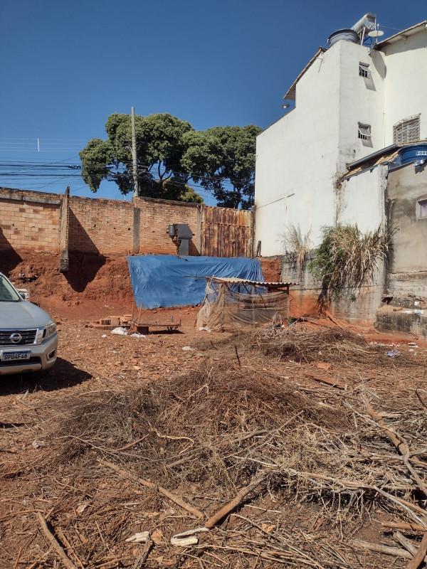 Lote, Universitário, 0 Quarto, 0 Vaga