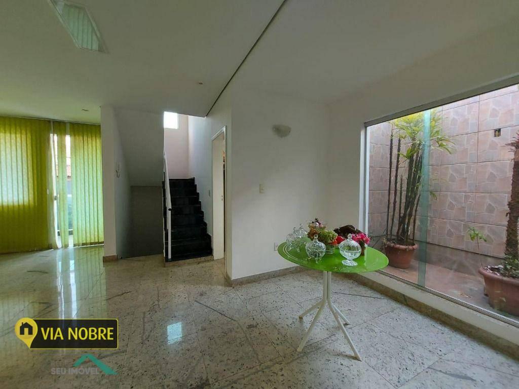 Casa, Calafate, 6 Quartos, 6 Vagas, 1 Suíte