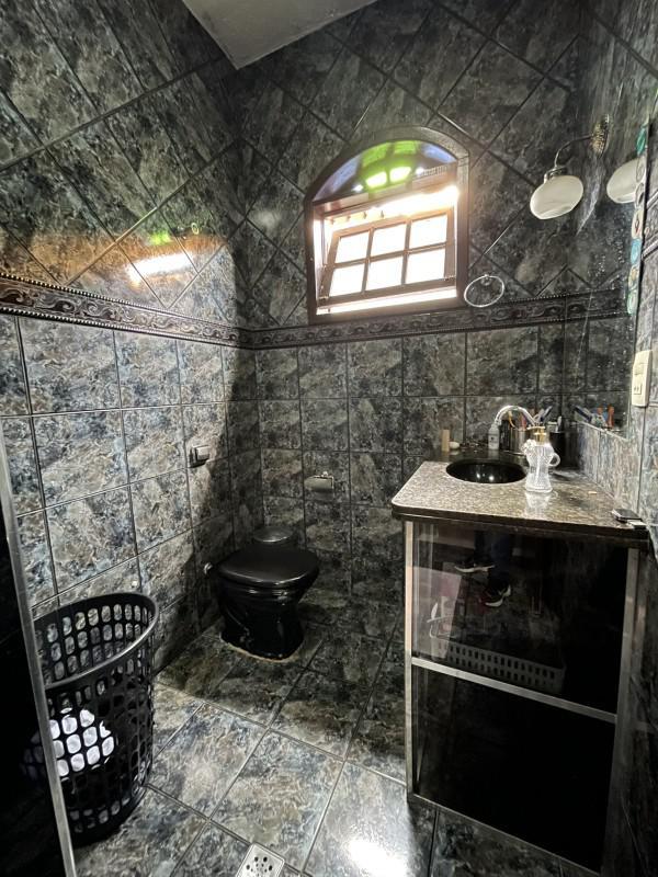 Casa, Jardim Casa Branca, 4 Quartos, 3 Vagas, 1 Suíte