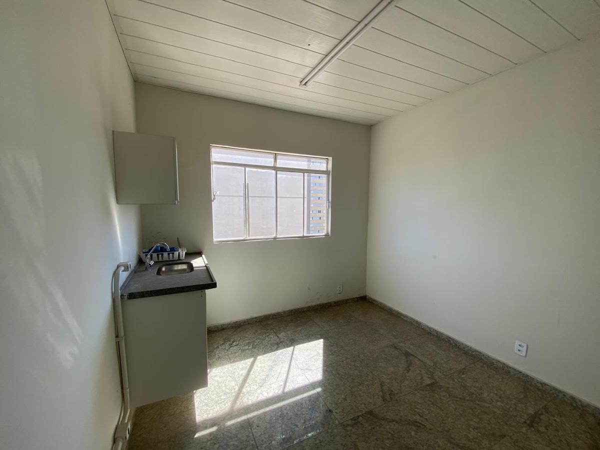 Andar, Centro, 0 Quarto, 0 Vaga