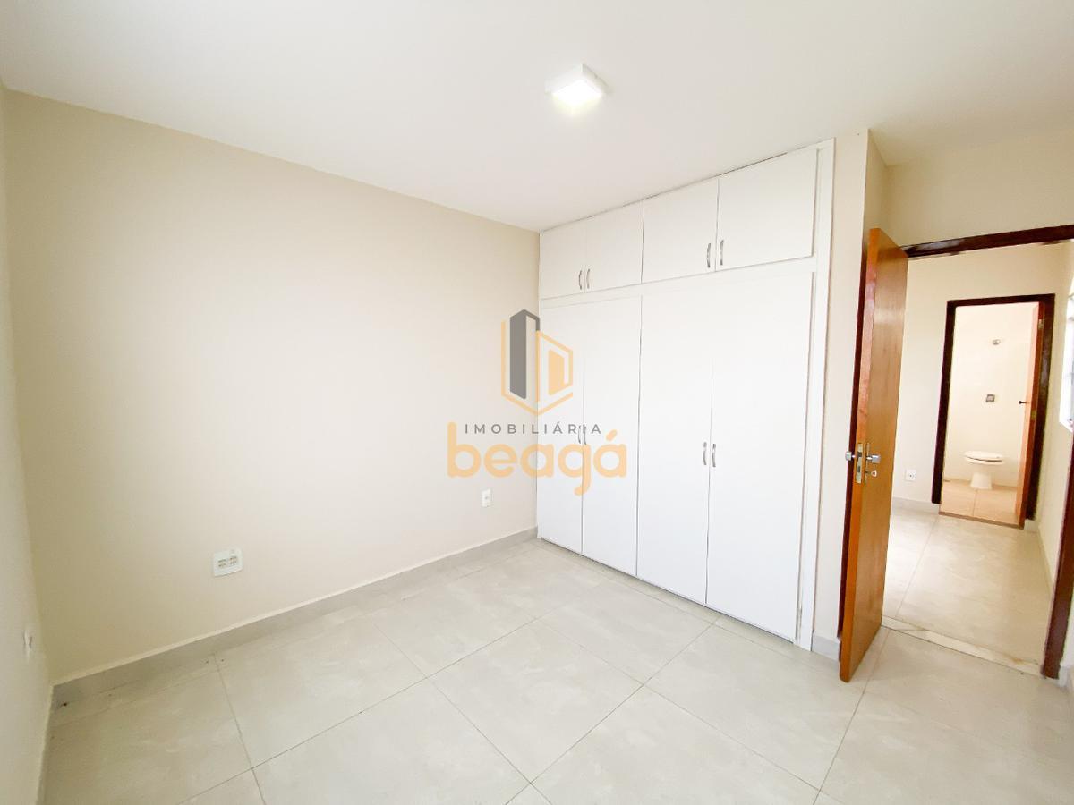 Casa, Santa Terezinha, 3 Quartos, 4 Vagas, 1 Suíte