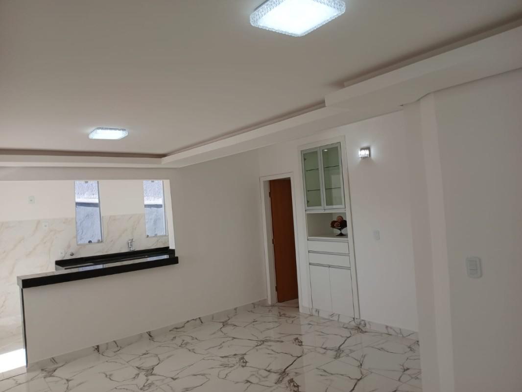 Casa, Rio Branco, 3 Quartos, 2 Vagas, 2 Suítes