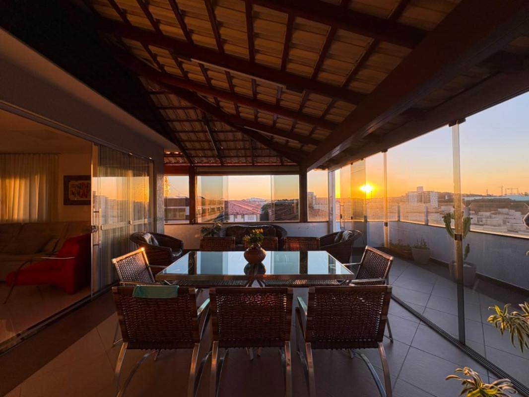 Cobertura, Jardim Riacho das Pedras, 3 Quartos, 2 Vagas, 1 Suíte