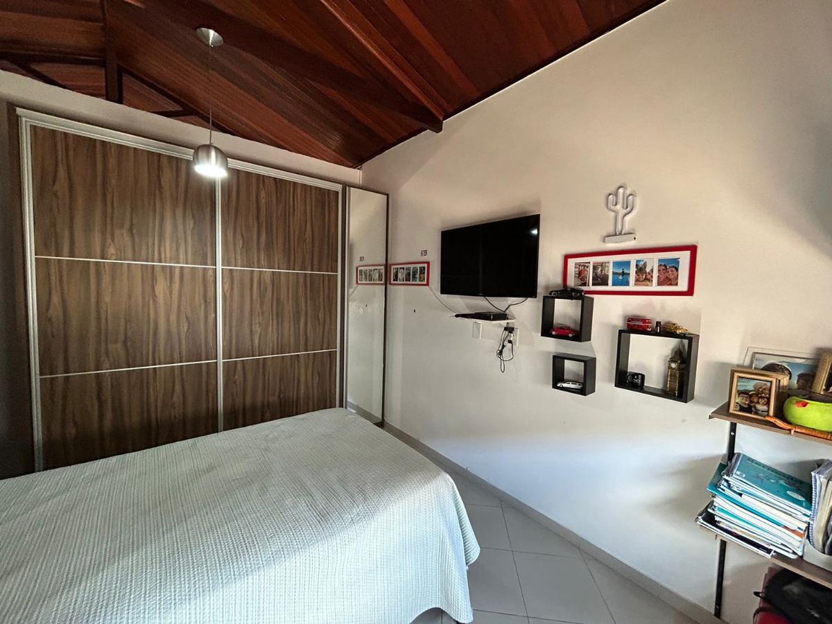 Casa, Pirajá, 4 Quartos, 4 Vagas, 2 Suítes