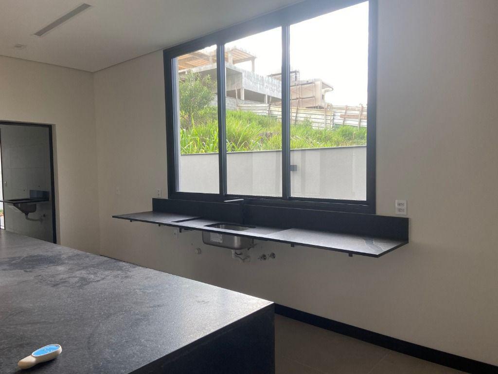 Casa, Condomínio Alphaville, 4 Quartos, 4 Vagas, 4 Suítes