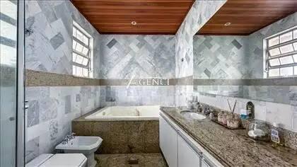 Casa, Camargos, 4 Quartos, 0 Vaga, 1 Suíte