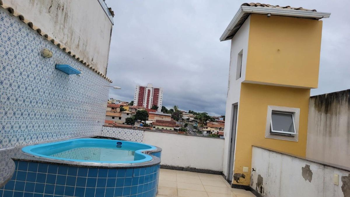 Casa, Piratininga (venda Nova), 2 Quartos, 2 Vagas, 1 Suíte