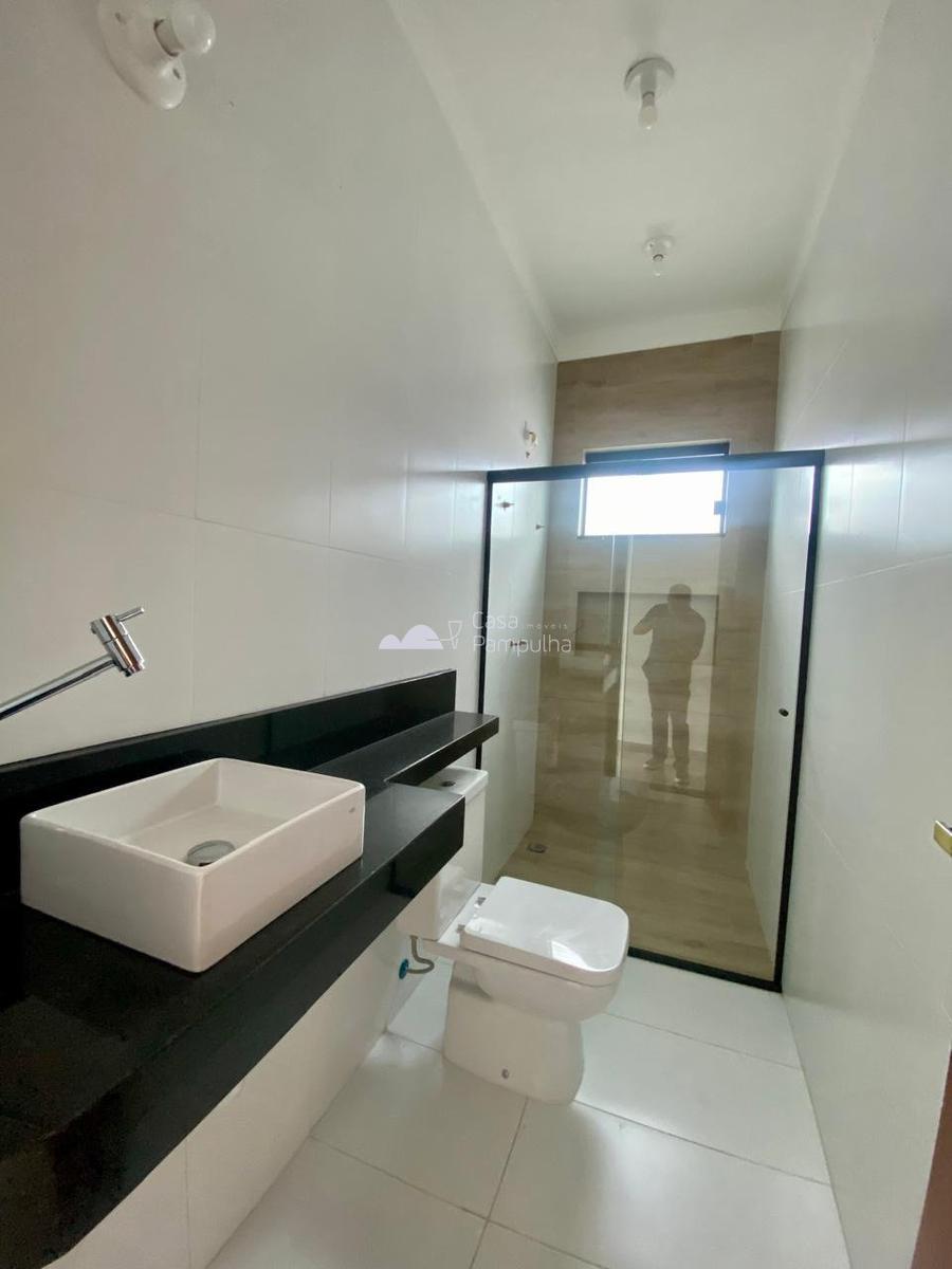 Casa, Novo Centro, 3 Quartos, 4 Vagas, 1 Suíte