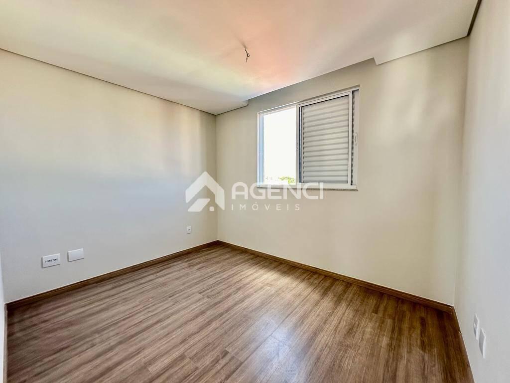 Apartamento, Serrano, 4 Quartos, 0 Vaga, 1 Suíte