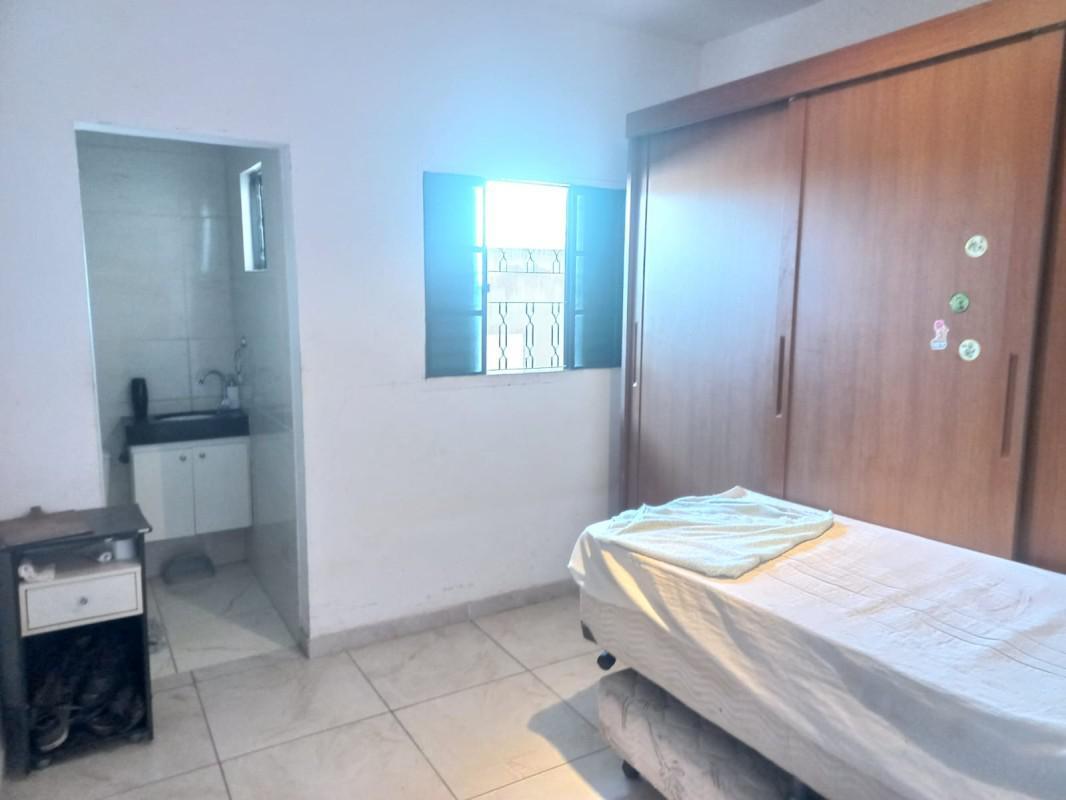 Casa, Céu Azul, 3 Quartos, 4 Vagas, 2 Suítes