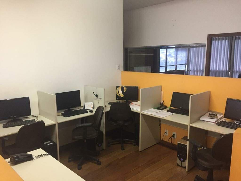 Sala, Centro, 0 Quarto, 0 Vaga, 1 Suíte
