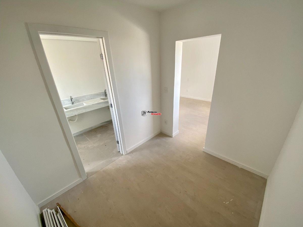 Apartamento, Jaraguá, 4 Quartos, 4 Vagas, 2 Suítes