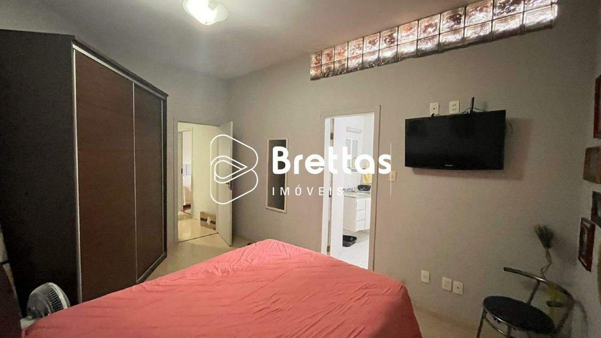 Casa, Centro, 2 Quartos, 2 Vagas, 2 Suítes